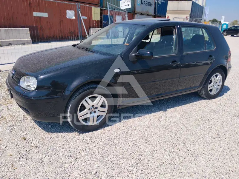 2003 Volkswagen GOLF