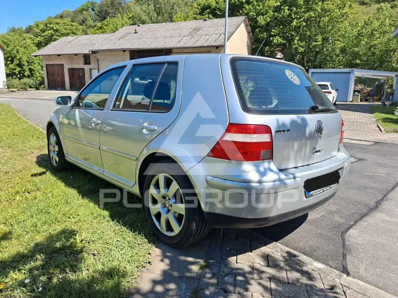 2003 Volkswagen GOLF
