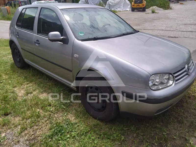 2003 Volkswagen GOLF