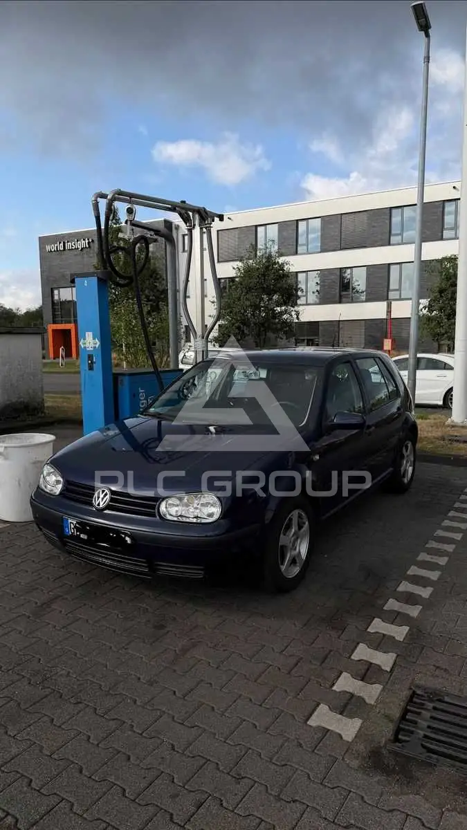 2003 Volkswagen GOLF
