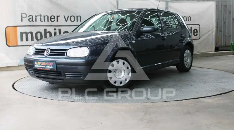 2003 Volkswagen GOLF