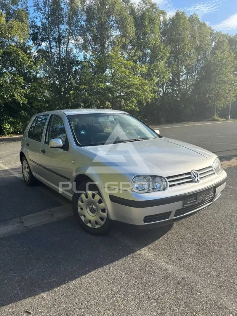 2003 Volkswagen GOLF