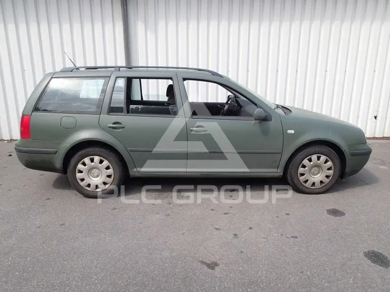 2003 Volkswagen GOLF