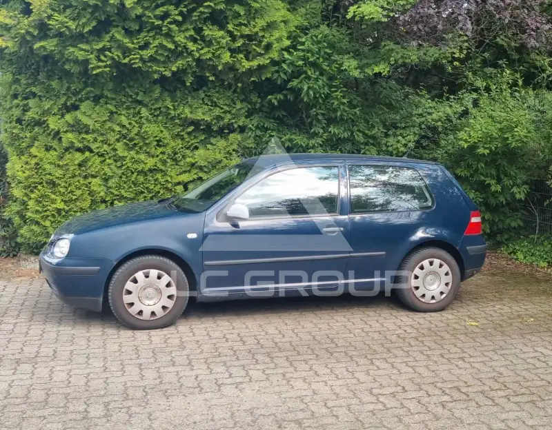 2003 Volkswagen GOLF