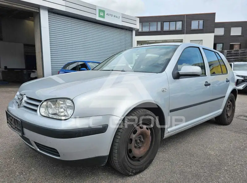 2003 Volkswagen GOLF
