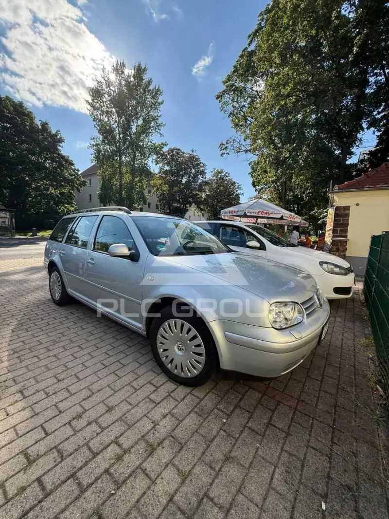 2003 Volkswagen GOLF