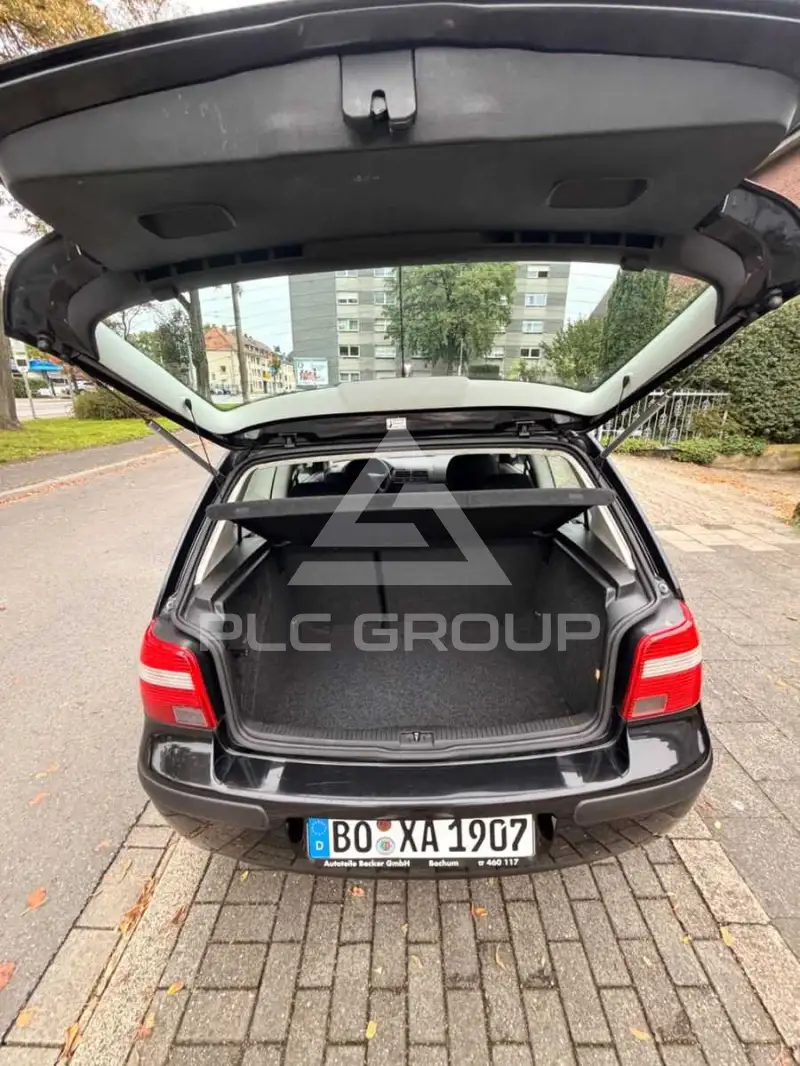 2003 Volkswagen GOLF