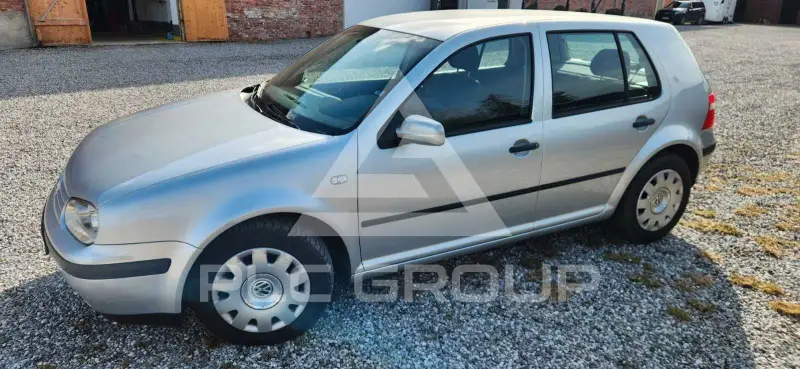2003 Volkswagen GOLF