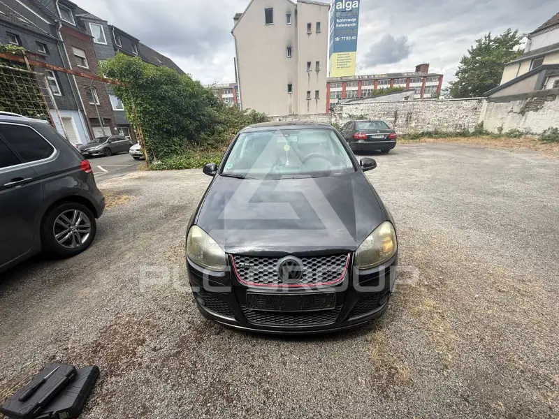 2003 Volkswagen GOLF