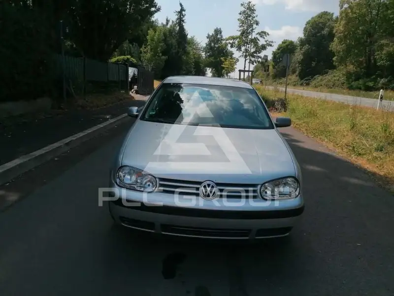 2003 Volkswagen GOLF