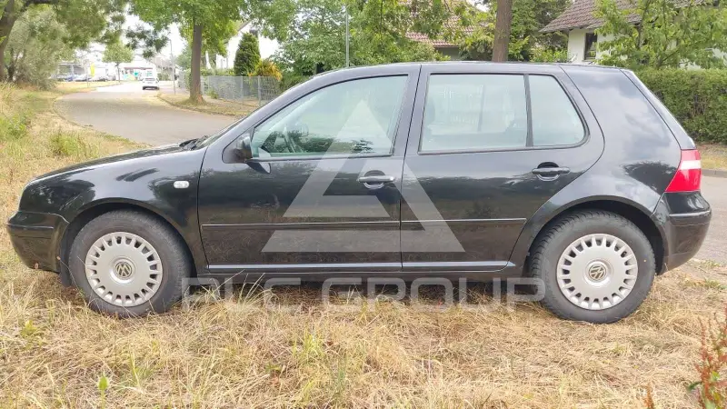 2003 Volkswagen GOLF