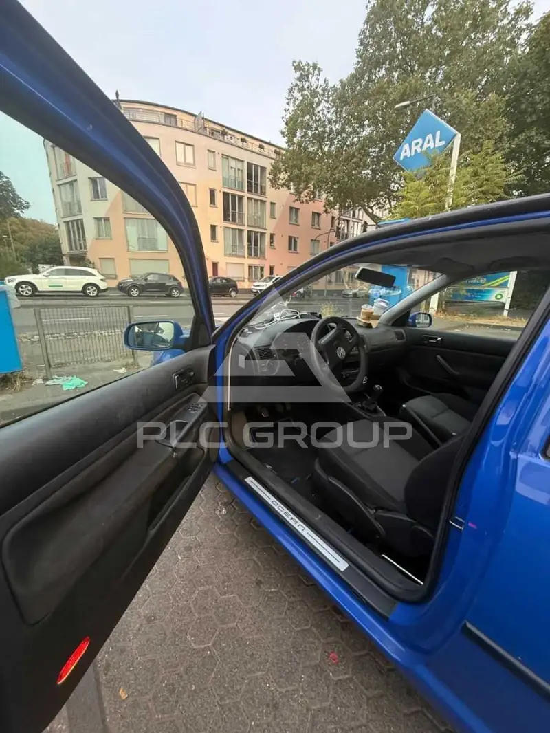 2003 Volkswagen GOLF