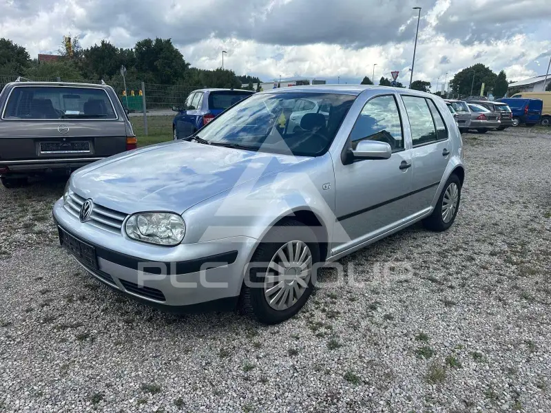 2003 Volkswagen GOLF