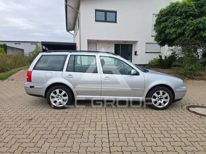 2003 Volkswagen GOLF