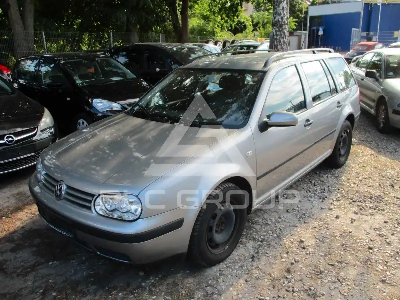 2003 Volkswagen GOLF
