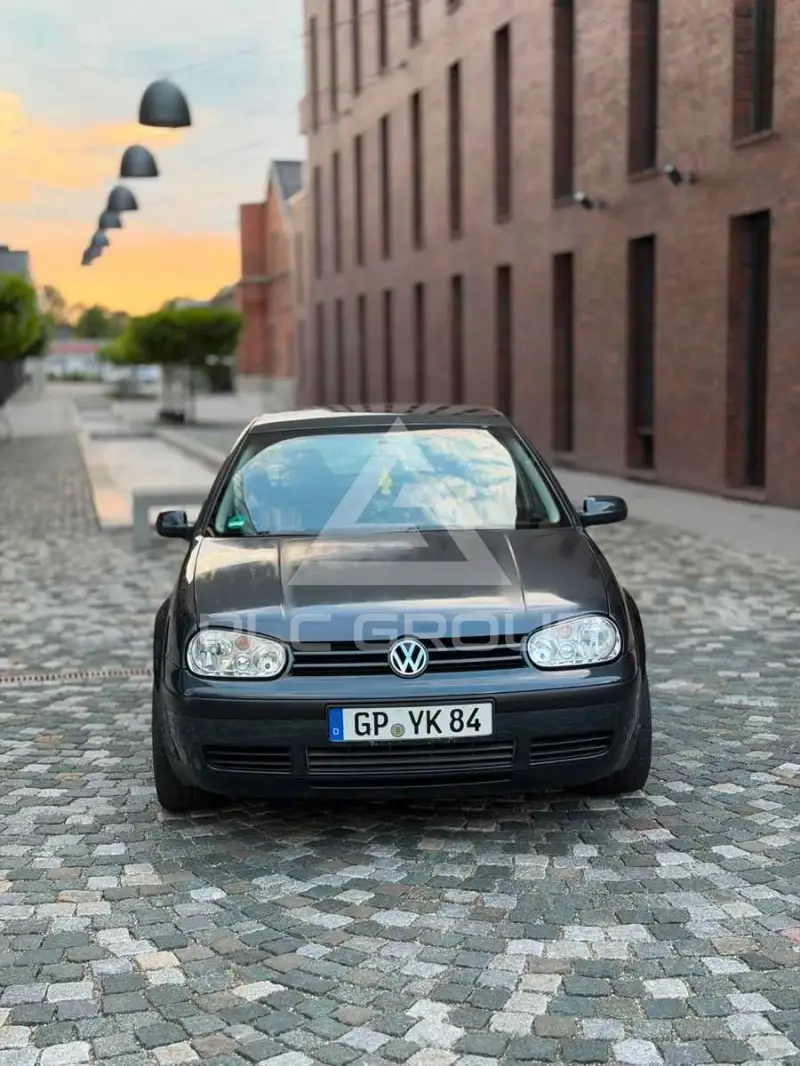 2003 Volkswagen GOLF