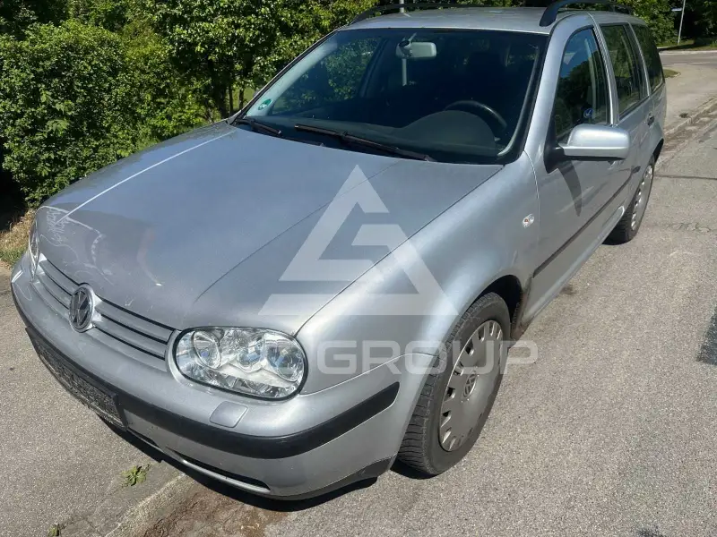 2003 Volkswagen GOLF