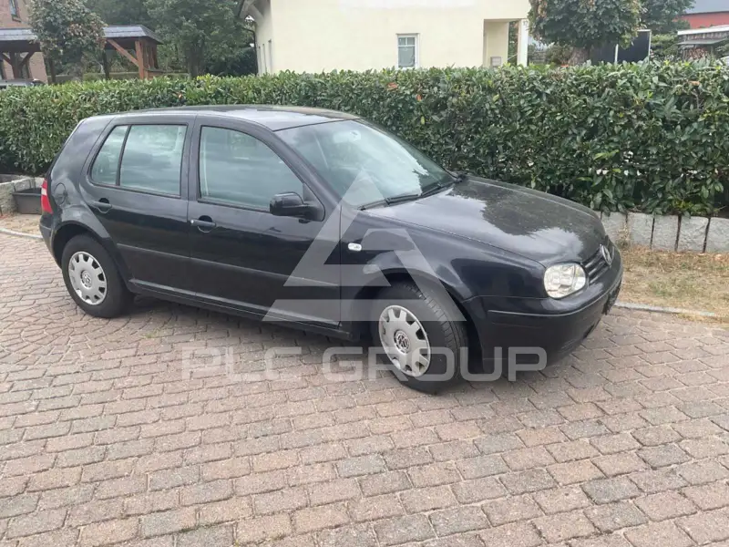 2003 Volkswagen GOLF