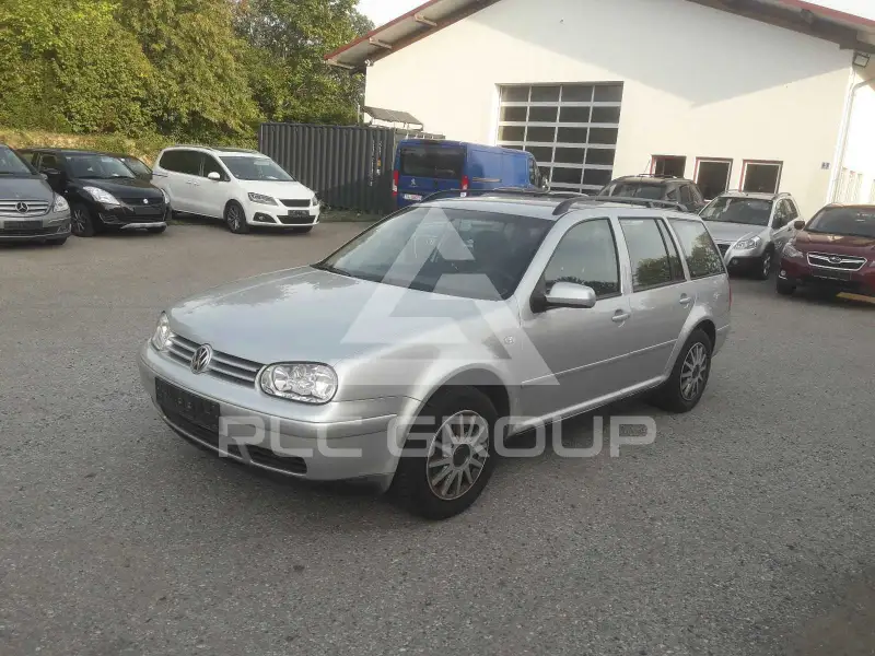 2003 Volkswagen GOLF