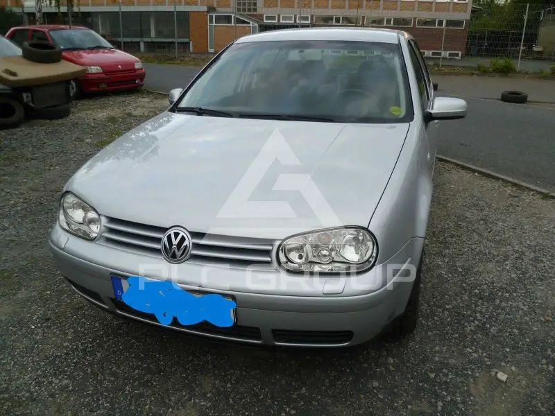 2003 Volkswagen GOLF