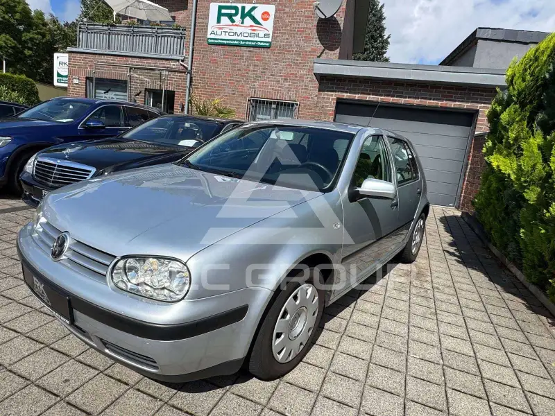2003 Volkswagen GOLF