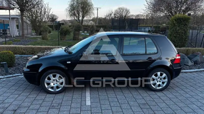 2003 Volkswagen GOLF
