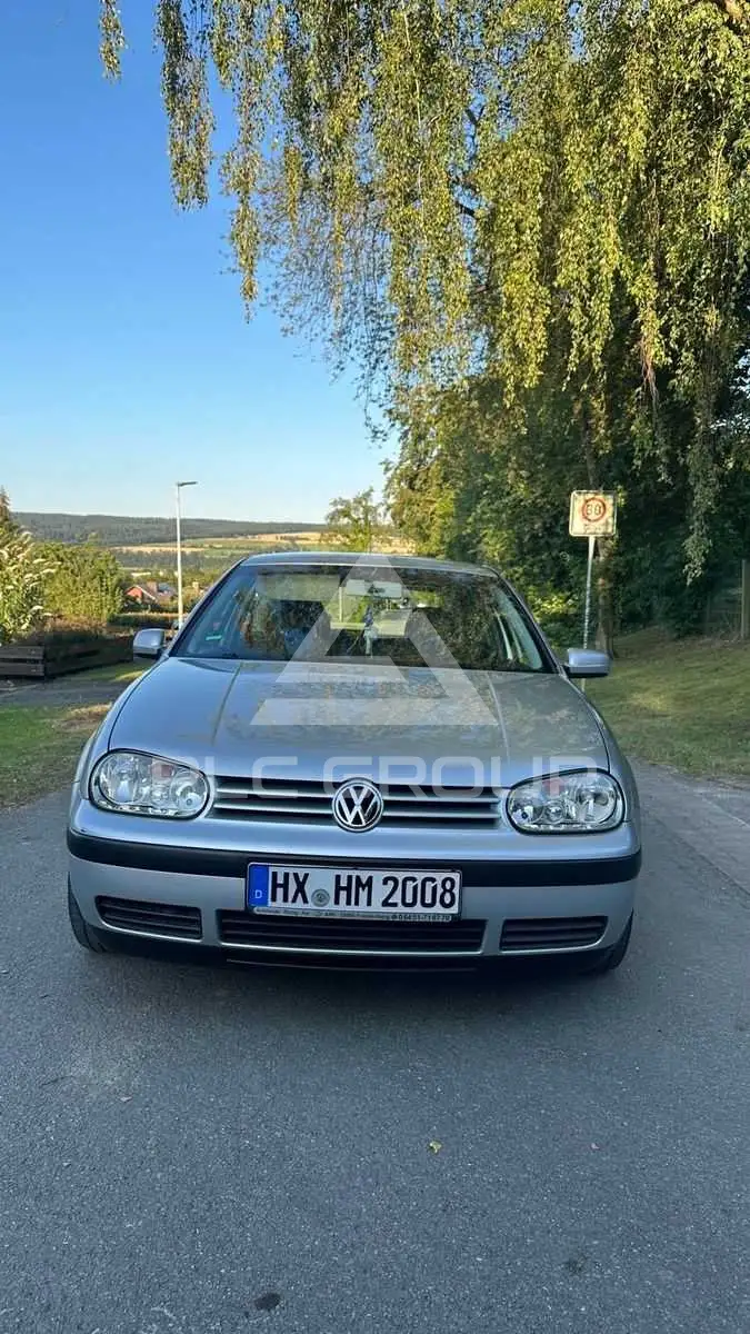 2003 Volkswagen GOLF