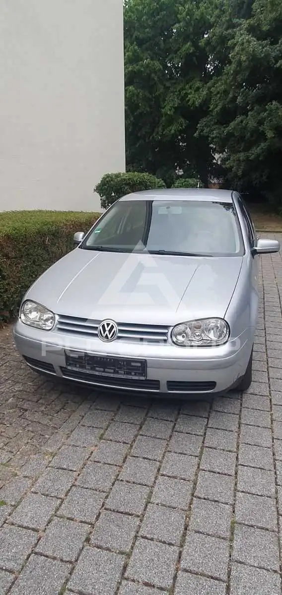 2003 Volkswagen GOLF