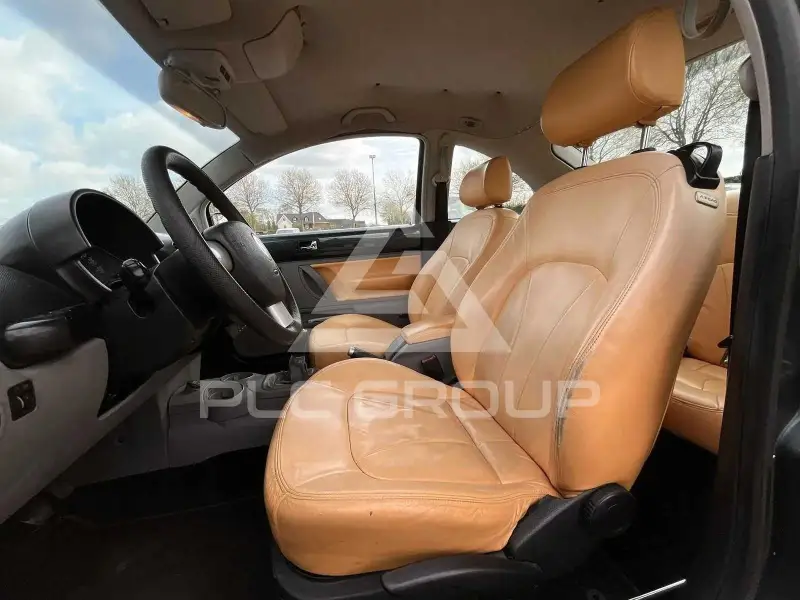 2003 Volkswagen BEETLE