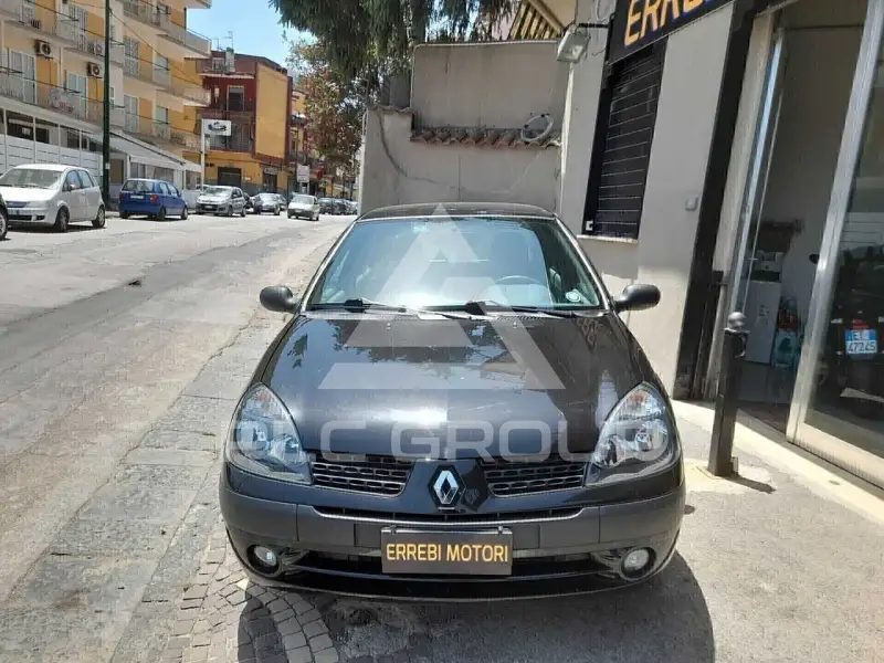 2003 Renault Clio