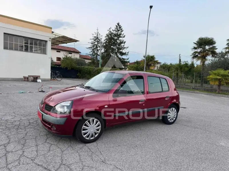 2003 Renault Clio