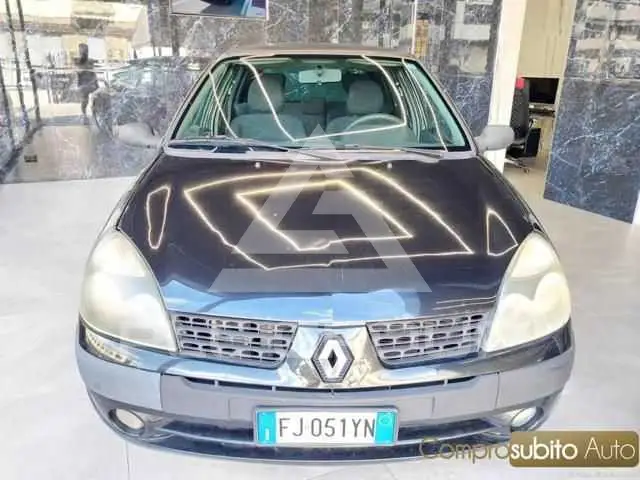2003 Renault Clio