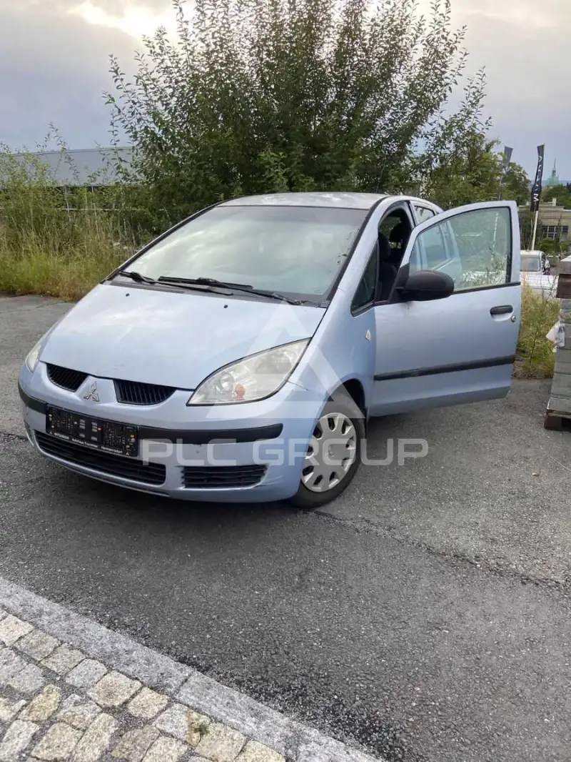2004 Mitsubishi Colt