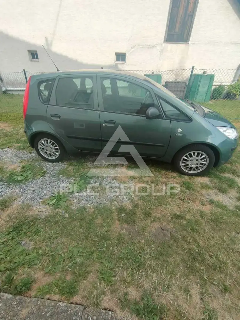 2004 Mitsubishi Colt
