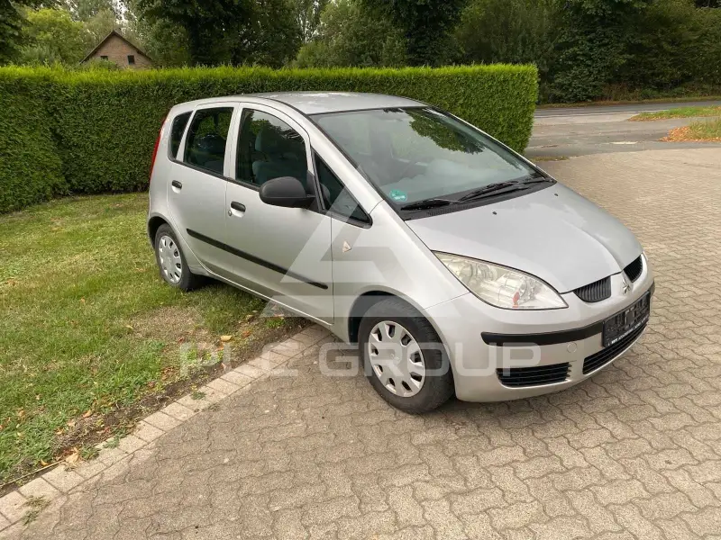 2004 Mitsubishi Colt