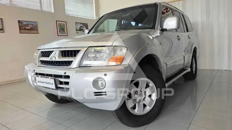 2004 Mitsubishi PAJARO