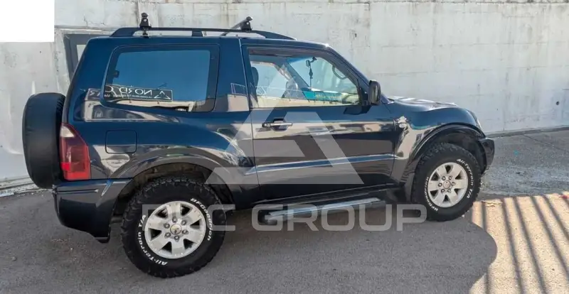 2004 Mitsubishi PAJARO