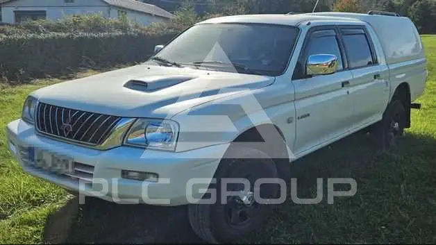2004 Mitsubishi L200