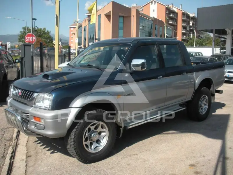 2004 Mitsubishi L200
