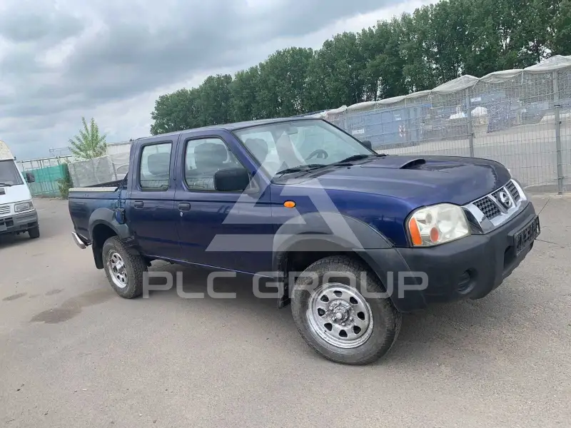2004 Nissan Pickup