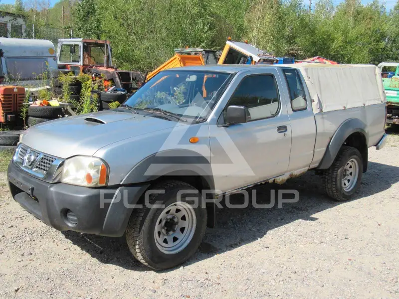 2004 Nissan Navara