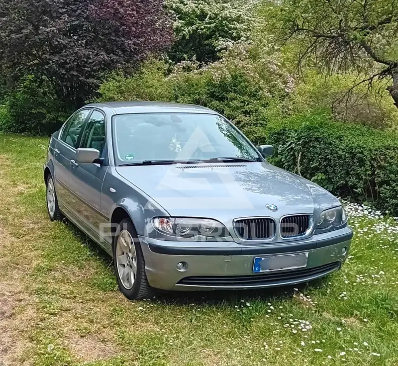 2004 BMW 325