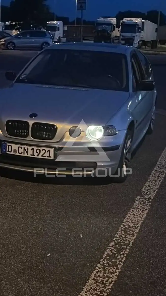 2004 BMW 316
