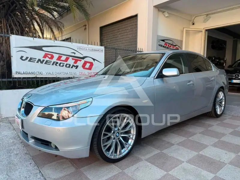 2004 BMW 530