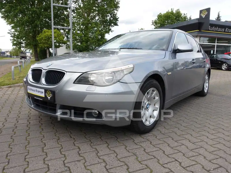 2004 BMW 530