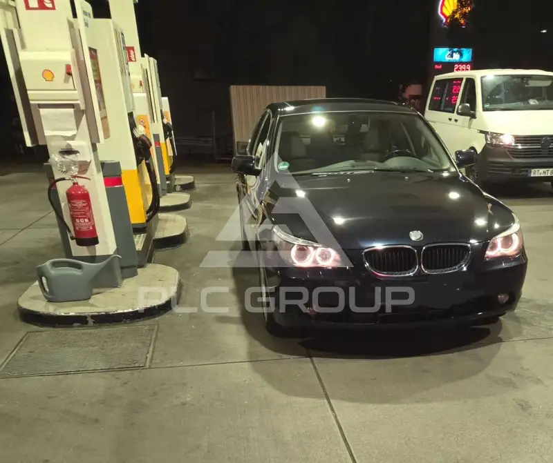 2004 BMW 530