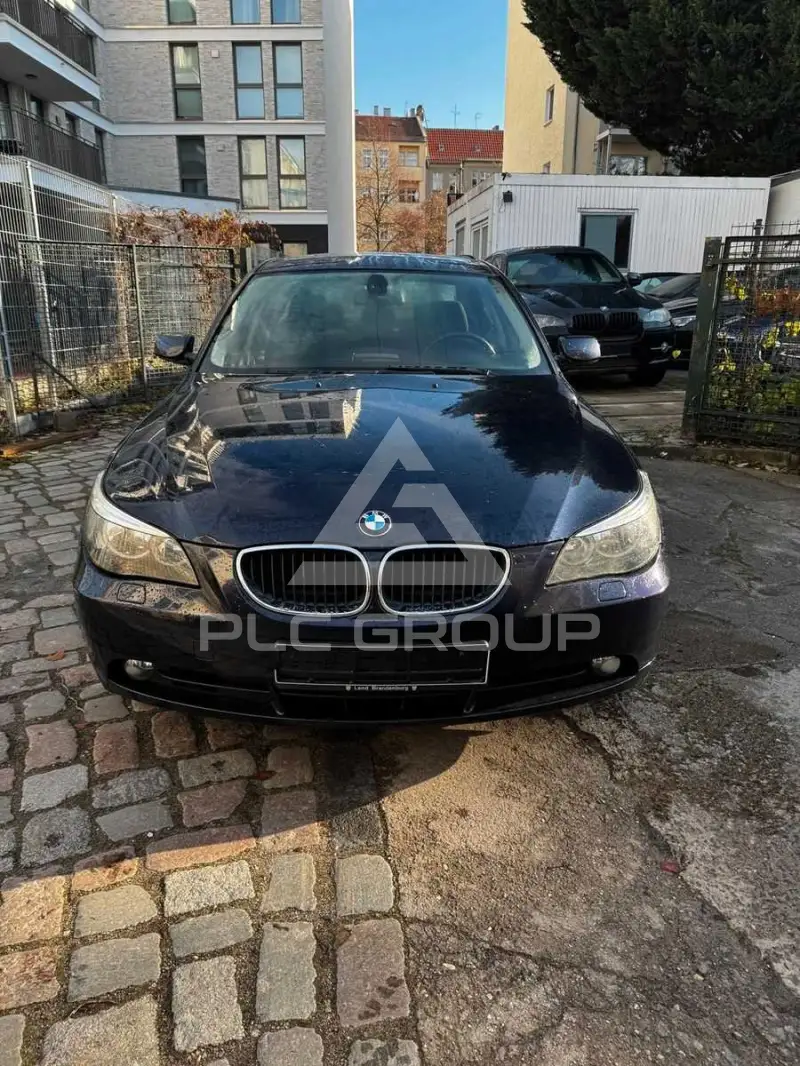 2004 BMW 530