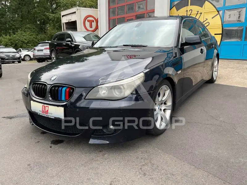 2004 BMW 530