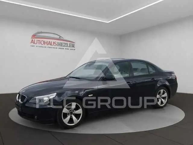 2004 BMW 530