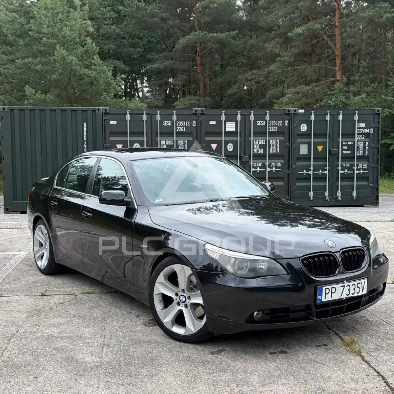 2004 BMW 530